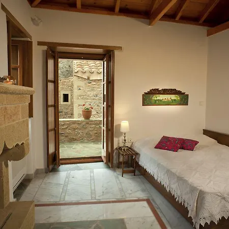 Theophano Art بيت ضيافة Monemvasía