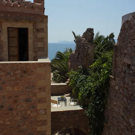 بيت ضيافة Theophano Art 3*