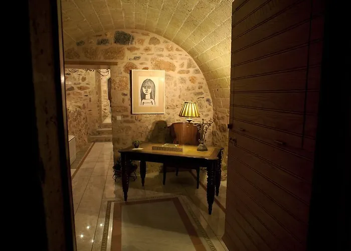 Theophano Art Pensionat 3*