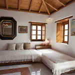 Theophano Art Gasthof 4*