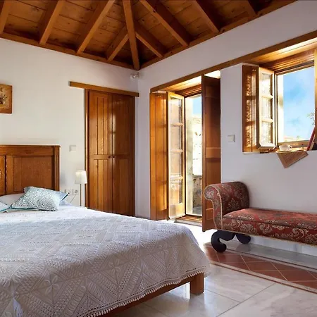 Theophano Art Monemvasia