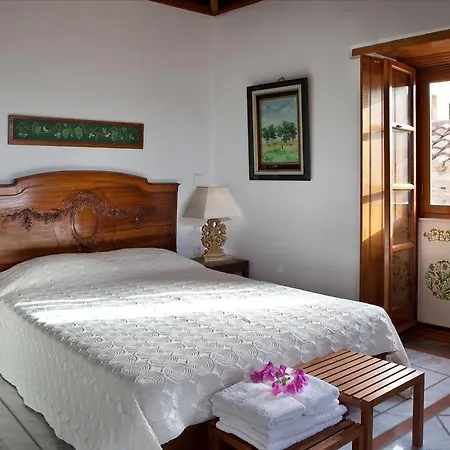 Theophano Art Guest house Monemvasia