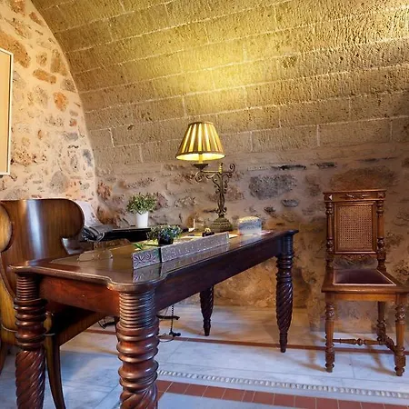 Theophano Art Guest house 3*