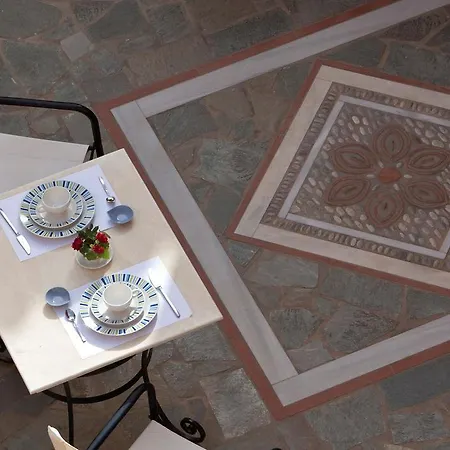 Theophano Art 3* Monemvasia