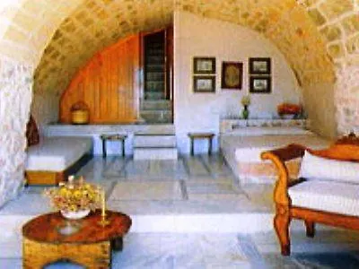 Theophano Art 3* Monemvasia