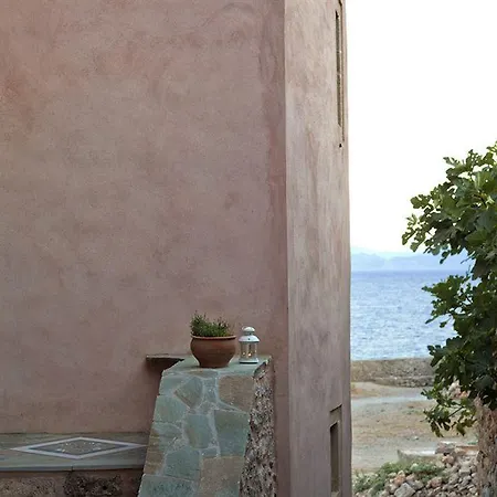 Theophano Art 3* Monemvasia
