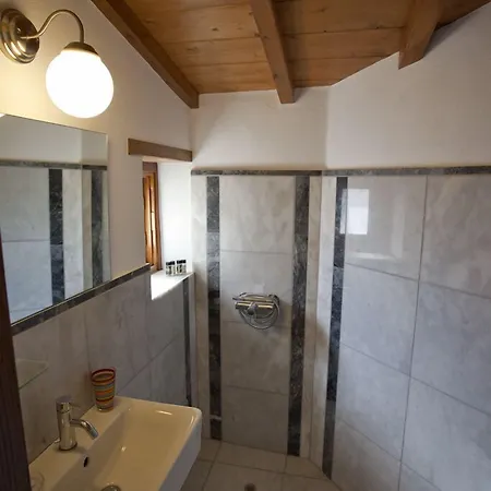 게스트하우스 Theophano Art 3*