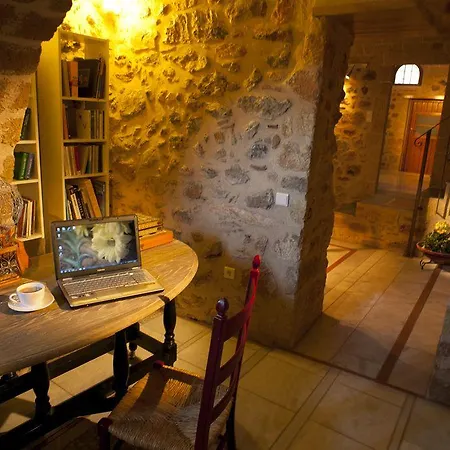 Theophano Art 3* Monemvasia