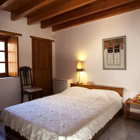 Guest house Theophano Art 3*