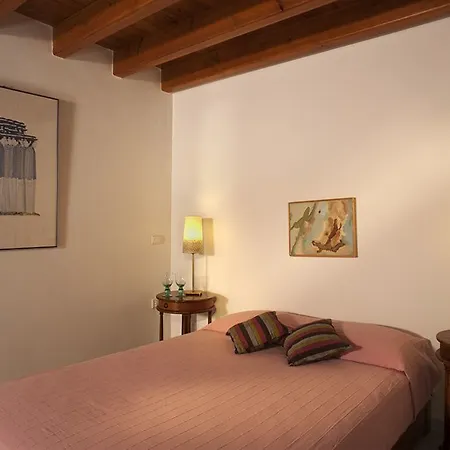 Theophano Art Guest house 3*