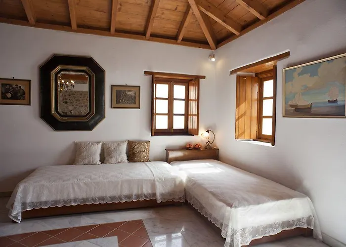 Theophano Art Casa de hóspedes 3*