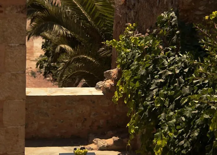 Theophano Art 게스트하우스 모넴바시아