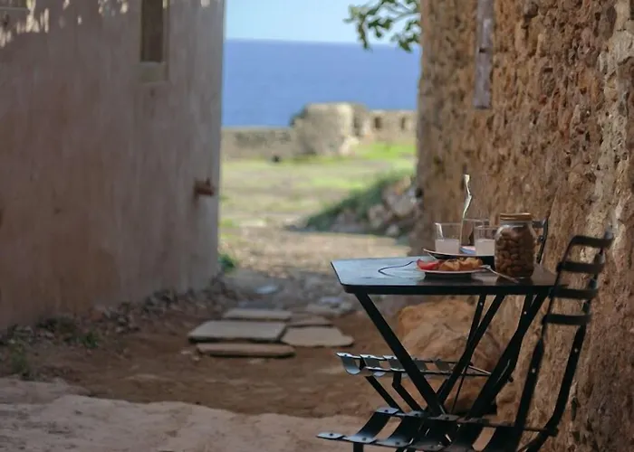 게스트하우스 Theophano Art